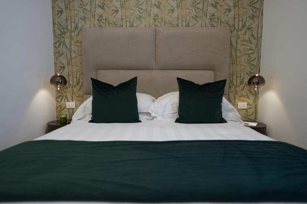 Standard Double Room,1416372756:JPEG