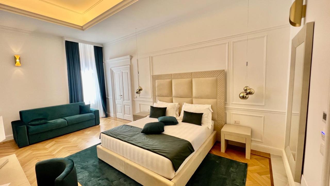 Executive Suite,1408718096:JPEG